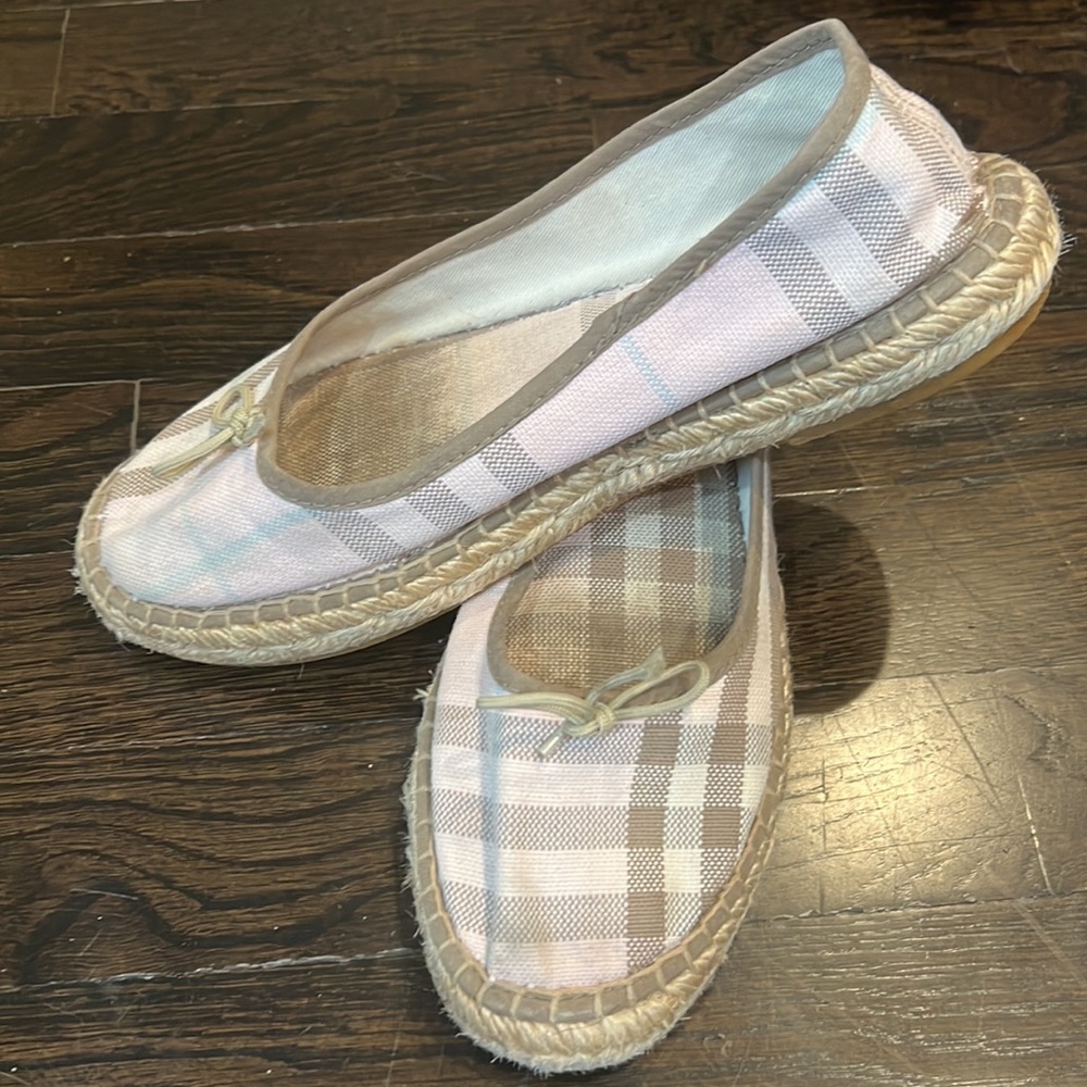 Burberry Espadrilles Size 6 (37)